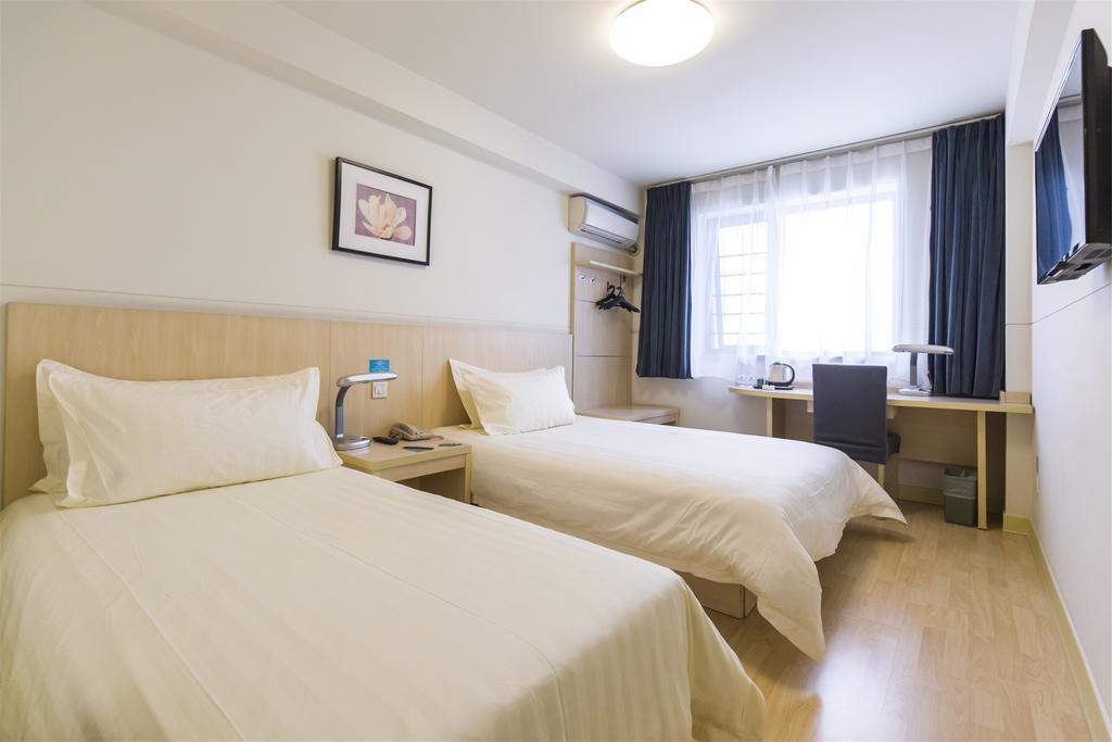 Jinjiang Inn Wuhan Jianghan Road Subway Station Jiangtan Pedestrain Street Εξωτερικό φωτογραφία